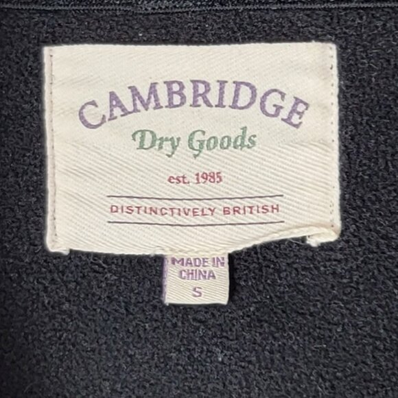 Cambridge Dry Goods Women's Black & Off White Houndstooth Fleece Vest - S - Picture 5 of 5